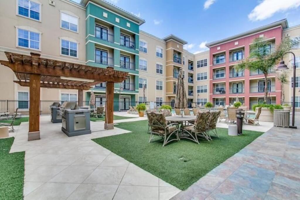 Modern Condo Near Texas Medical Center W Free Parking Хьюстон Экстерьер фото