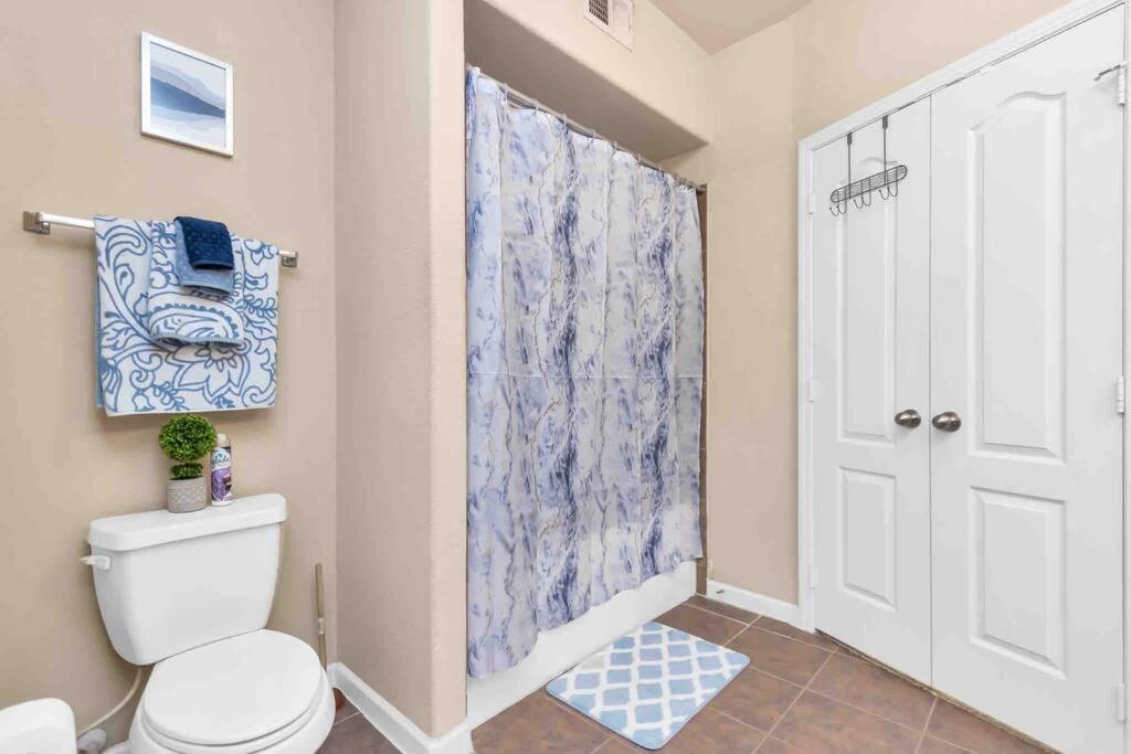 Modern Condo Near Texas Medical Center W Free Parking Хьюстон Экстерьер фото